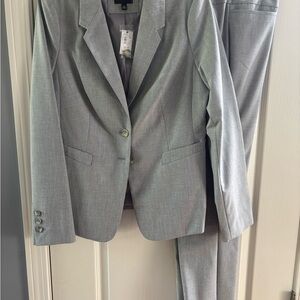 The Limited Gray Blazer and Pants Classic Tailored Design